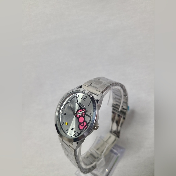 Brand new Sanrio Hello Kitty stainless steel watch - Picture 8 of 10